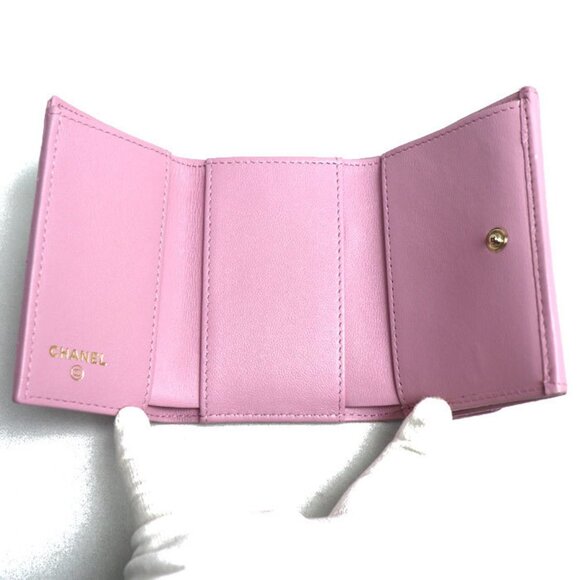 CHANEL Pink Wallet - Picture 3 of 8